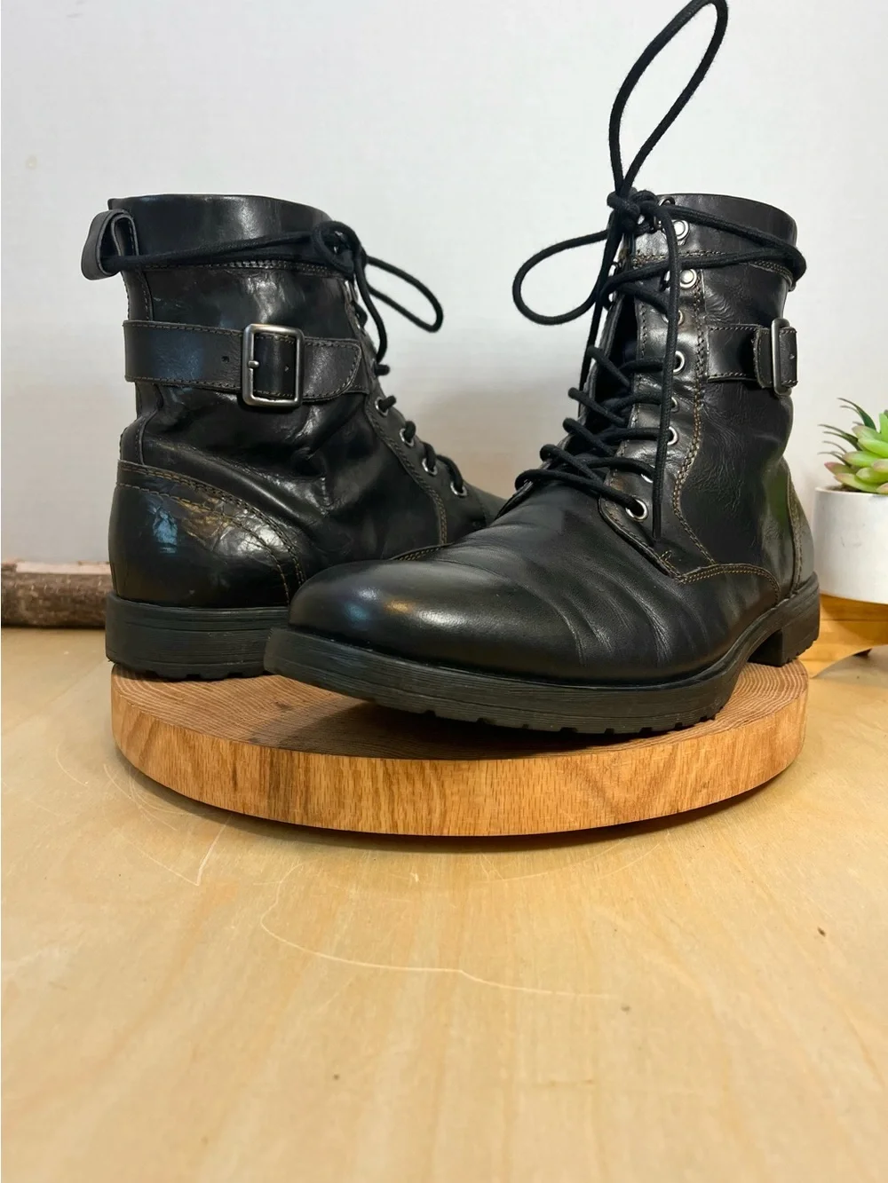 Aston Grey | Rockcastle 2 Combat Boots in Black Leather Size 10.5